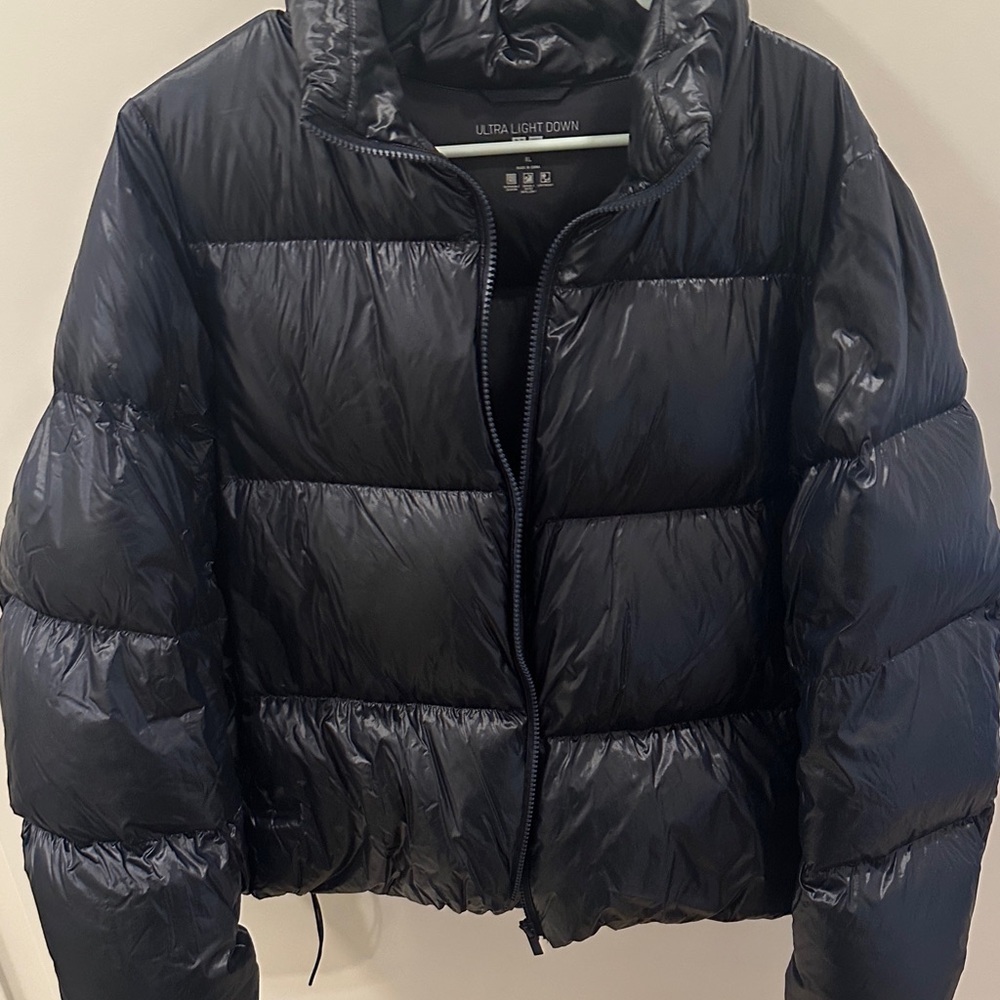 Uniqlo Shiny Black Puffer Jacket